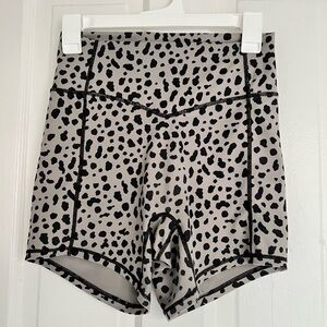 Vitality Snow Leopard Shorts